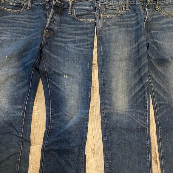 Dark Wash Lightly Distressed Abercrombie Jeans - Picture 2 of 4